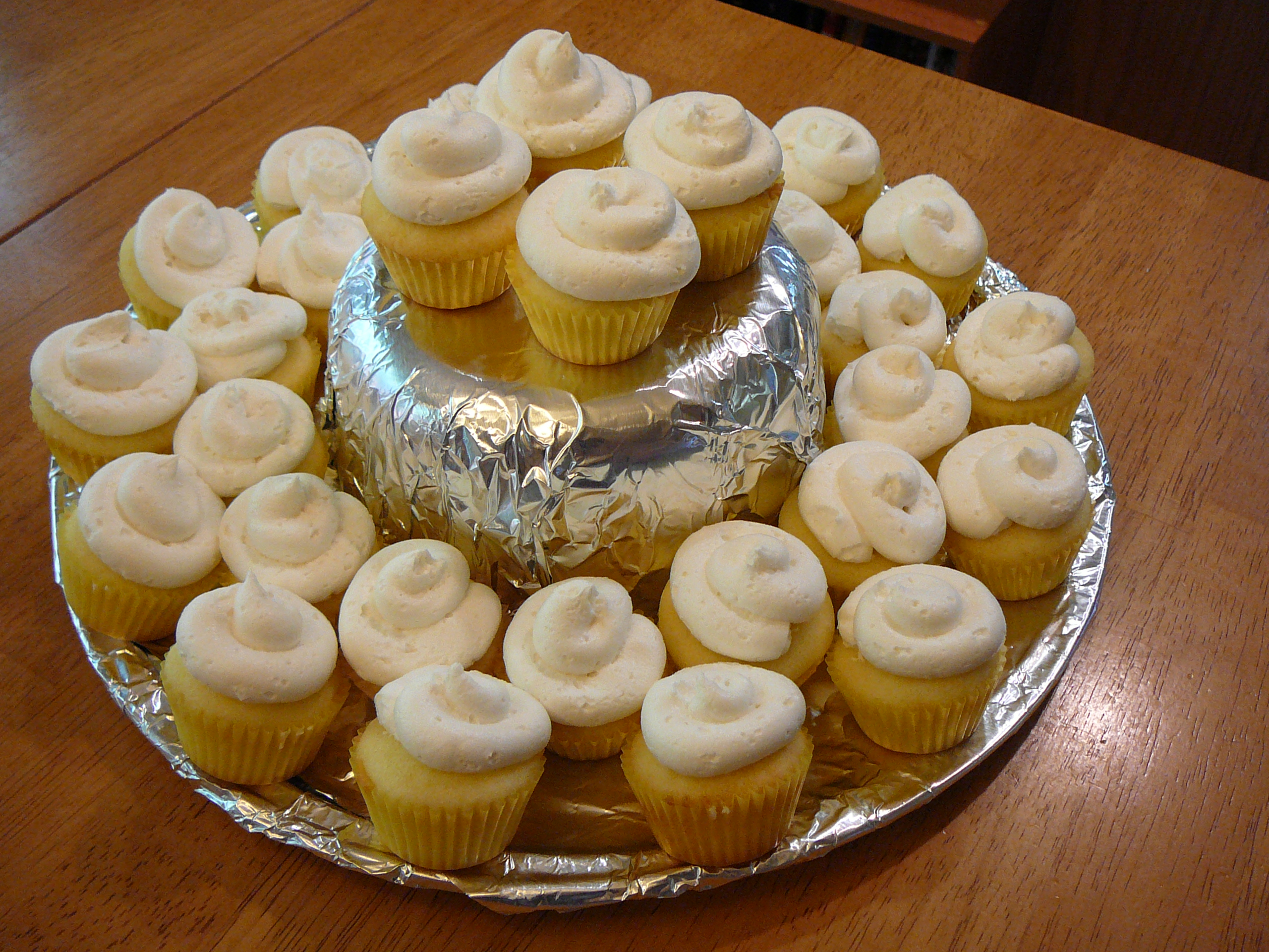 Lemon cupcakes